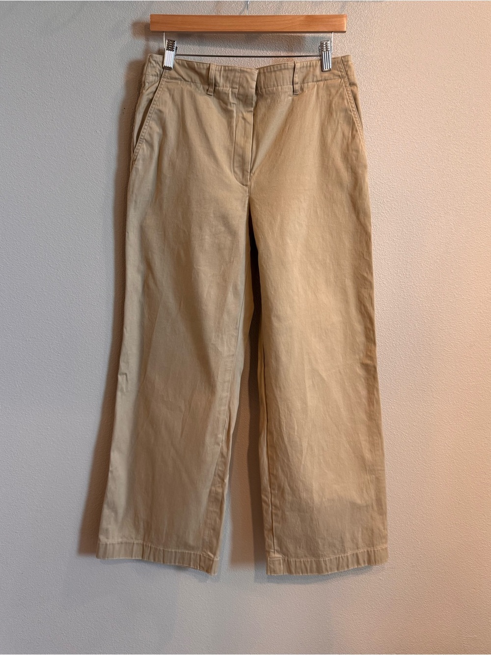 Theory Women's Wide Leg Cropped Chino Trousers - Beige / Tan